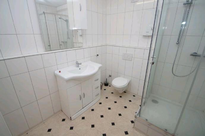 Mehrfamilienhaus, Wohnhaus Höhr-Grenzhausen Grenzhausen - 12 Zimmer, 269 m&sup2;, 379.999&euro; | Angebot:27191441
