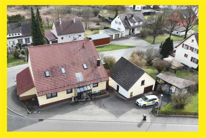 Einfamilienhaus Haigerloch - 10 Zimmer, 257 m&sup2;, 191.000&euro; | Angebot:25934908