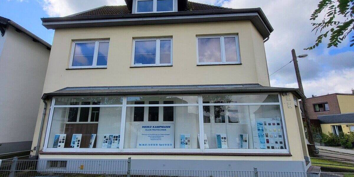 Erstbezug nach Komplettsanierung: Moderne 3-Zi.-DG-Wohnung in Lübeck-Schlutup, Mecklenburger Straße 3 zimmer