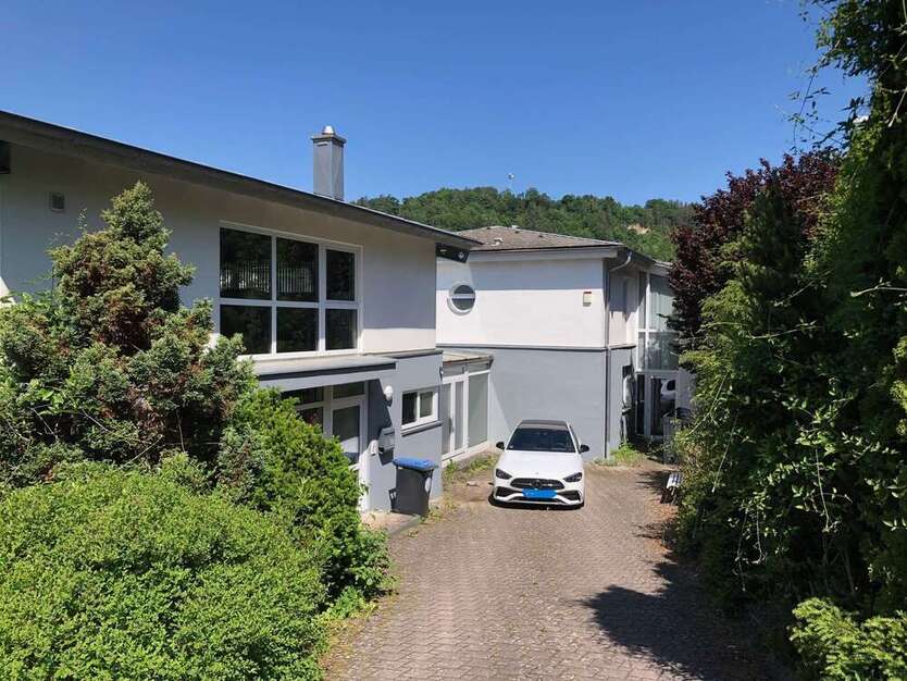 Haus zum Kaufen in Horb-Mühringen 700.000 € 448 m²