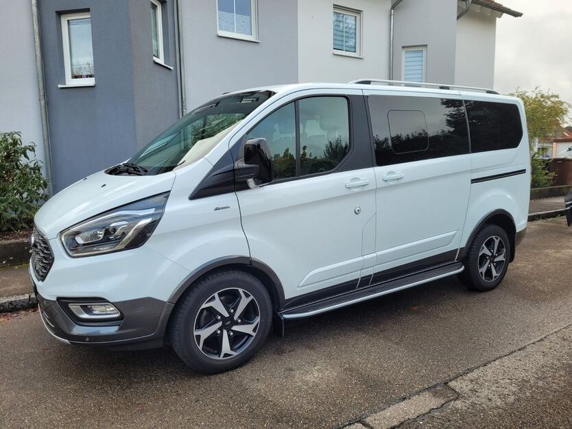 Ford Tourneo Custom 47.000 km 39.990 € Stadtbergen 86391