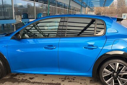 Peugeot 208 63.000 km 13.590 &euro; Riemerling 85521