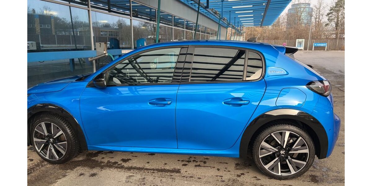 Peugeot 208 63.000 km 13.690 &euro; Riemerling 85521