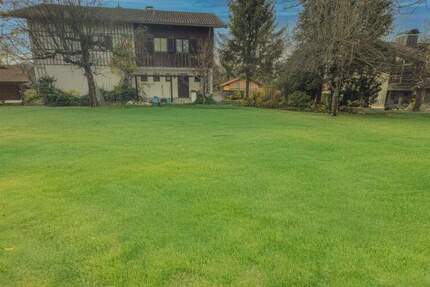 Attraktives Grundstück in zweiter Reihe - ideal für ein Ein-Mehrfamilienhaus in guter Lage zimmer