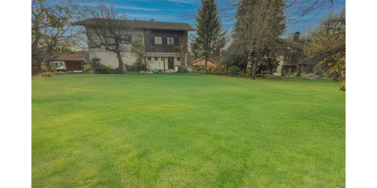 Attraktives Grundstück in zweiter Reihe - ideal für ein Ein-Mehrfamilienhaus in guter Lage zimmer