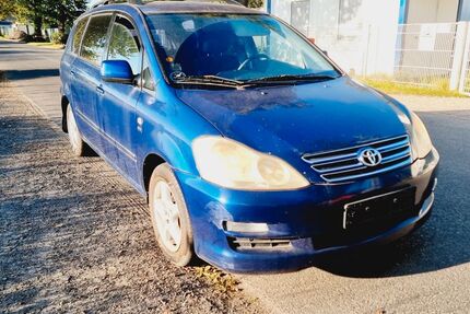 Toyota Avensis Verso 163.454 km 3.200 &euro; Berlin 13629