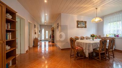 GROßZÜGIGER BUNGALOW MIT ERWEITERUNGSMÖGLICHKEITEN - Einfamilienhaus Dassel | Angebot:27007318