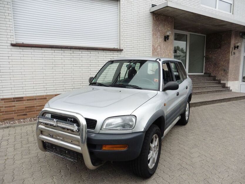 RAV 4