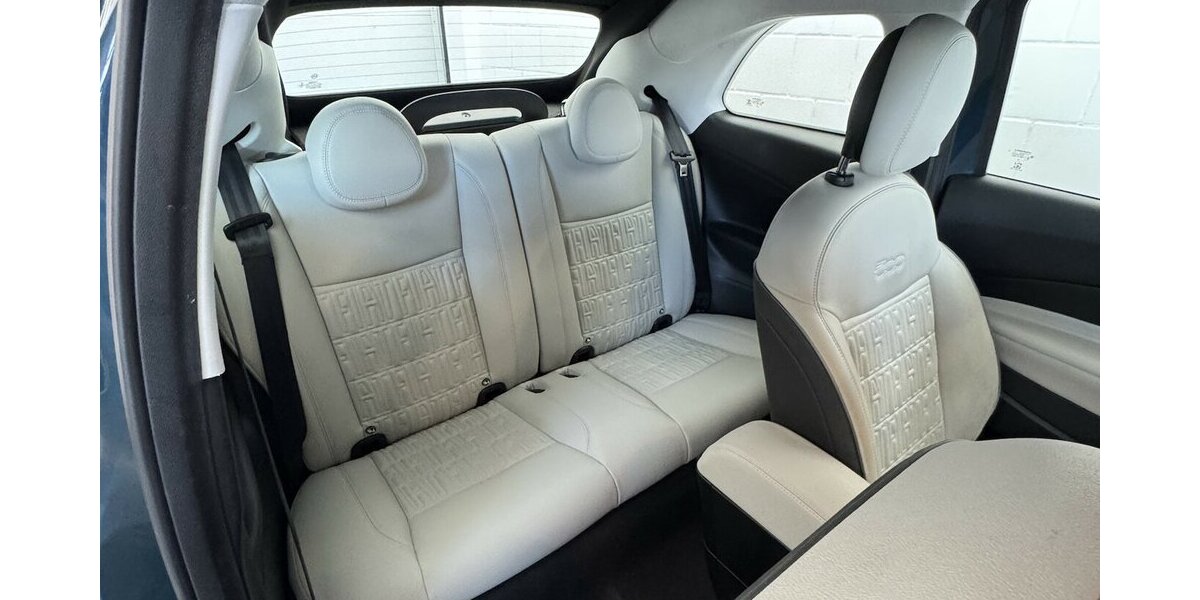 Fiat 500e La Prima by Bocelli 1.Hand Cabrio 42 kWh 14.600 km 24.690 &euro; Lich 35423