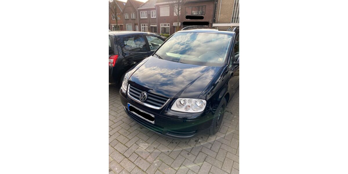 VW Touran 197.000 km 1.150 &euro; Gründau 63584