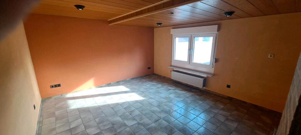 Doppelhaushälfte Worms - 6 Zimmer, 143 m&sup2;, 280.000&euro; | Angebot:27066382