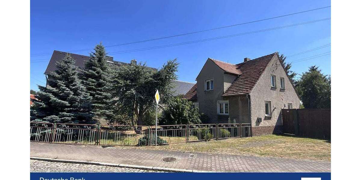 Dreiseitenhof Als Ausbauhaus. 5 zimmer