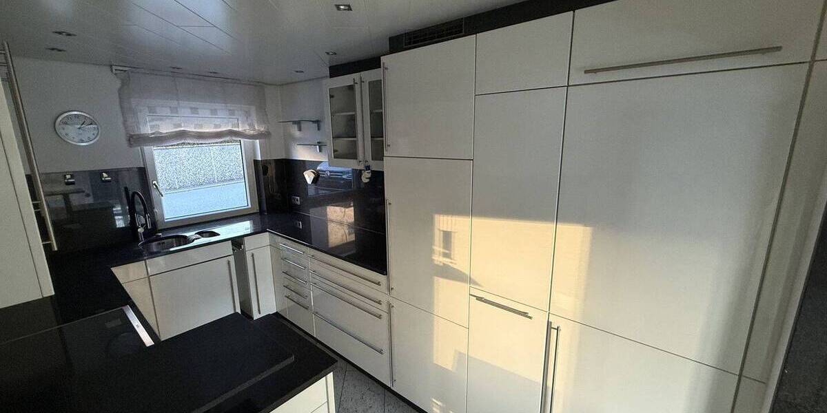 Doppelhaushälfte Albstadt Ebingen - 8 Zimmer, 185 m&sup2;, 399.000&euro; | Angebot:26777511