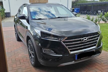 Hyundai TUCSON 105.000 km 17.999 &euro; Schönwalde-Glien 14621