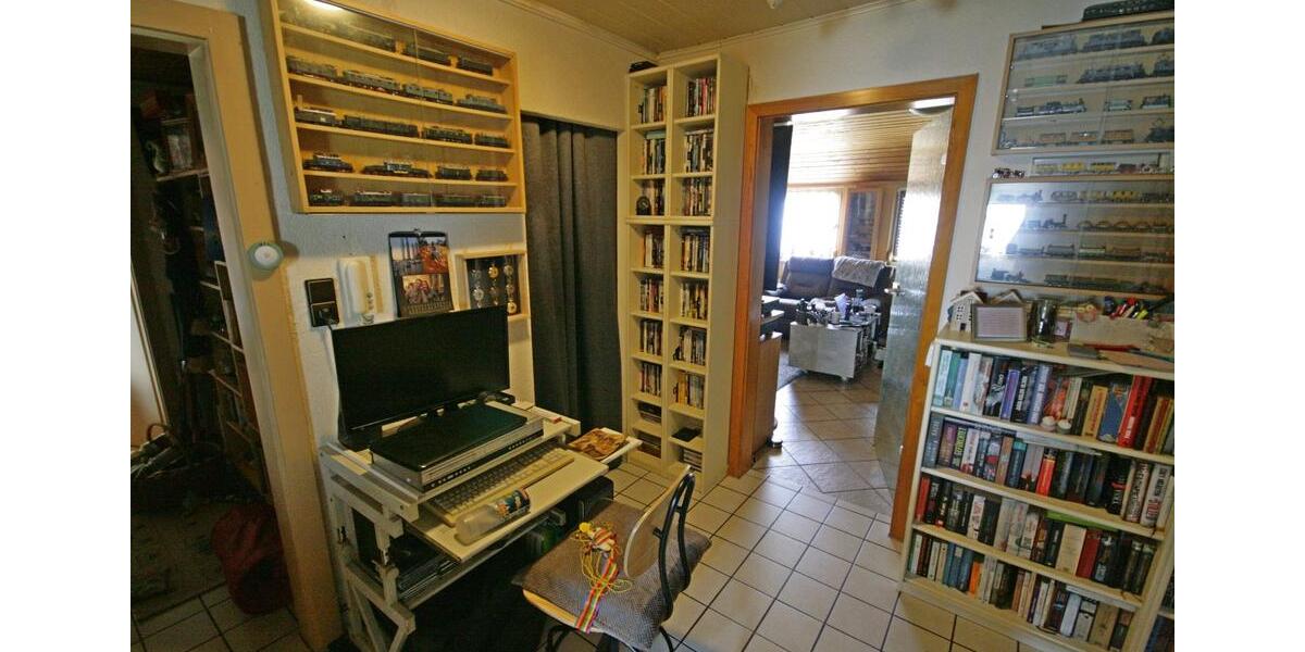 Dachgeschoßwohnung Ludwigshafen am Rhein Parkinsel - 4 Zimmer, 100 m&sup2;, 400.000&euro; | Angebot:26706806