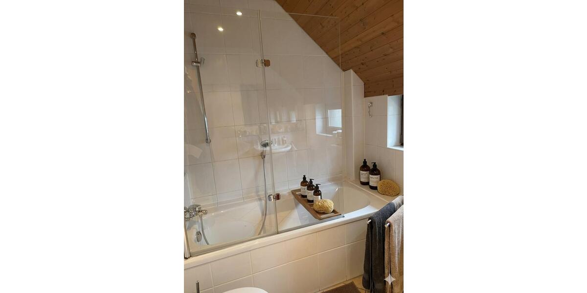 Doppelhaushälfte Hürth - 3 Zimmer, 130 m&sup2;, 1.350&euro; | Angebot:26434494