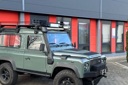 Land Rover Defender 177.800 km 36.900 &euro; Hockenheim 68766