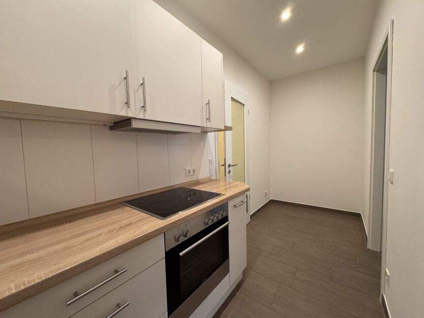 Geräumige 2-Zimmer-Wohnung mit EBK in S-Bahn-Nähe Heimstetten 2 zimmer