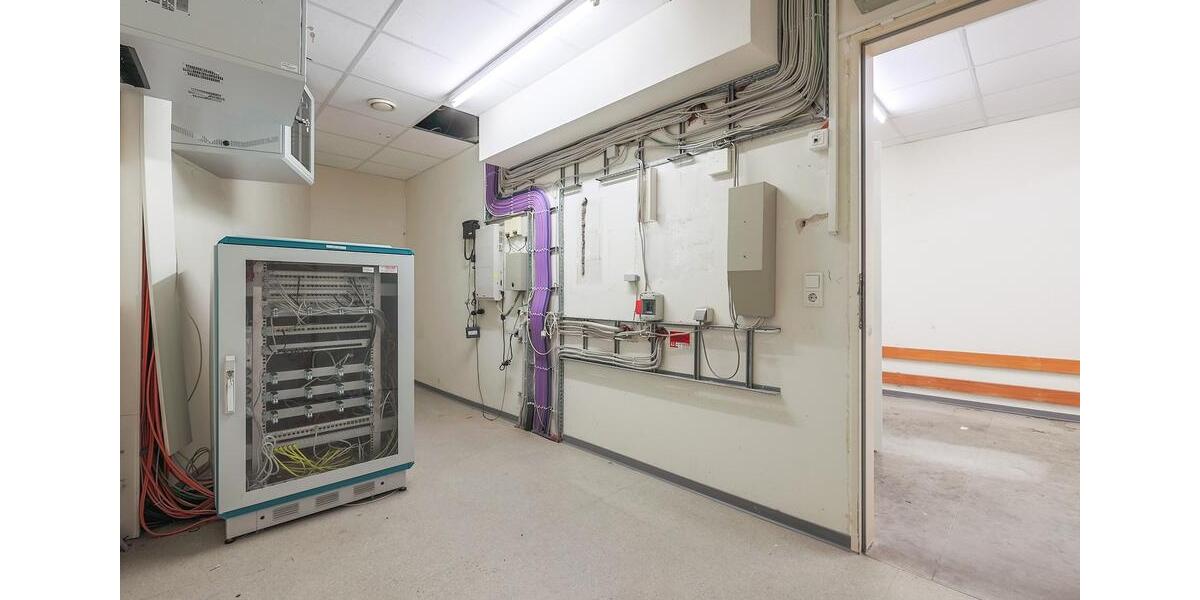 Ladenlokal für Filialisten in prominenter A-Lage der Rheinbacher City - mit Gestaltungsmöglichkeiten zimmer