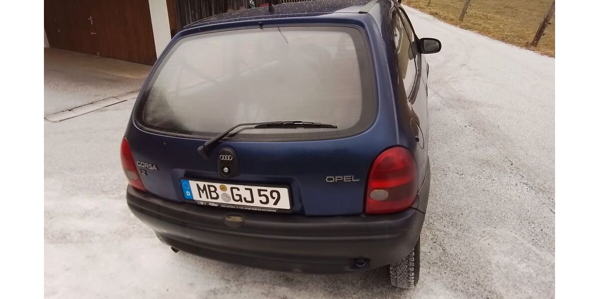 Opel Corsa 89.000 km 990 &euro; Bayrischzell 83735