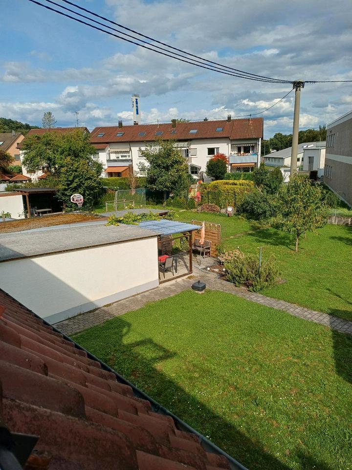 Eigentumswohnung mit Gartenanteil und Garage