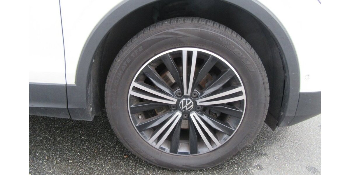 VW Tiguan Active 1.5, NAVI, LED 88.000 km 24.890 € Gernsheim 64579