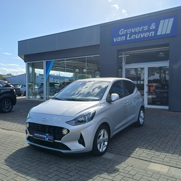 i10