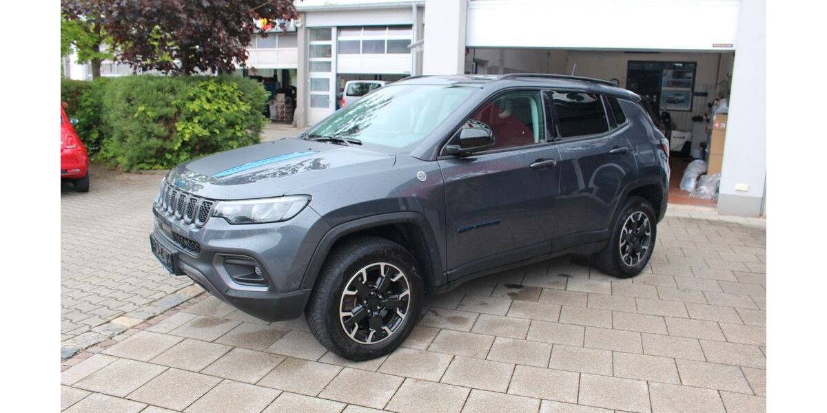 Jeep Compass 72.000 km 20.900 &euro; Weilheim 82362