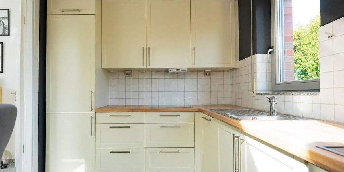 Etagenwohnung Krefeld / Verberg Verberg - 3 Zimmer, 88 m&sup2;, 895&euro; | Angebot:25471776