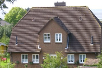 Haus Husum - 4 Zimmer, 100 m&sup2;, 1.400&euro; | Angebot:24118106