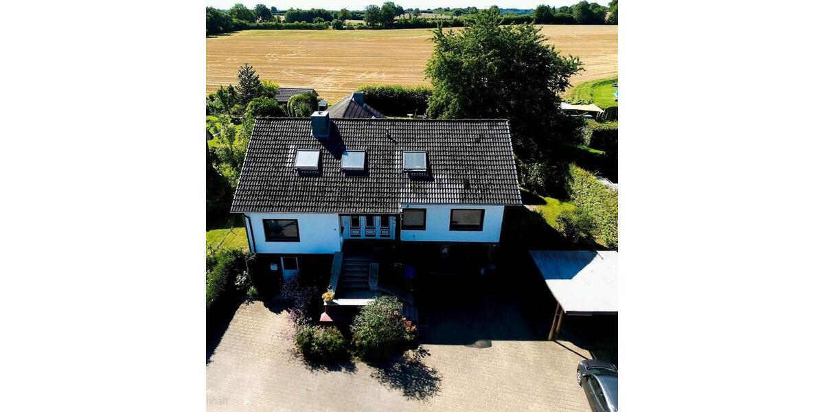 Erdgeschoßwohnung Bad Segeberg - 5 Zimmer, 150 m&sup2;, 1.650&euro; | Angebot:25396986