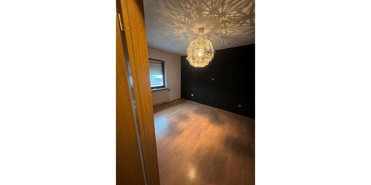 Reihenhaus Albstadt Gemarkung Onstmettingen - 5 Zimmer, 100 m&sup2;, 1.300&euro; | Angebot:24528033