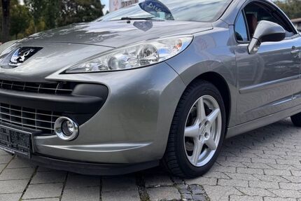 Peugeot 207 153.200 km 2.999 &euro; München 81825