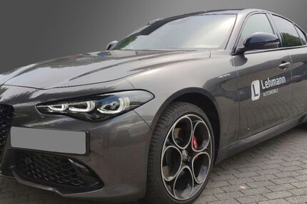 Alfa Romeo Giulia 5.350 km 44.890 € Hamburg 22391
