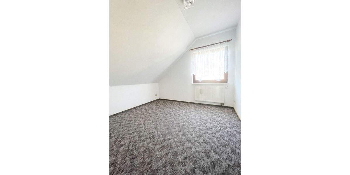 Einfamilienhaus Meerane - 5 Zimmer, 110 m&sup2;, 259.900&euro; | Angebot:25666436