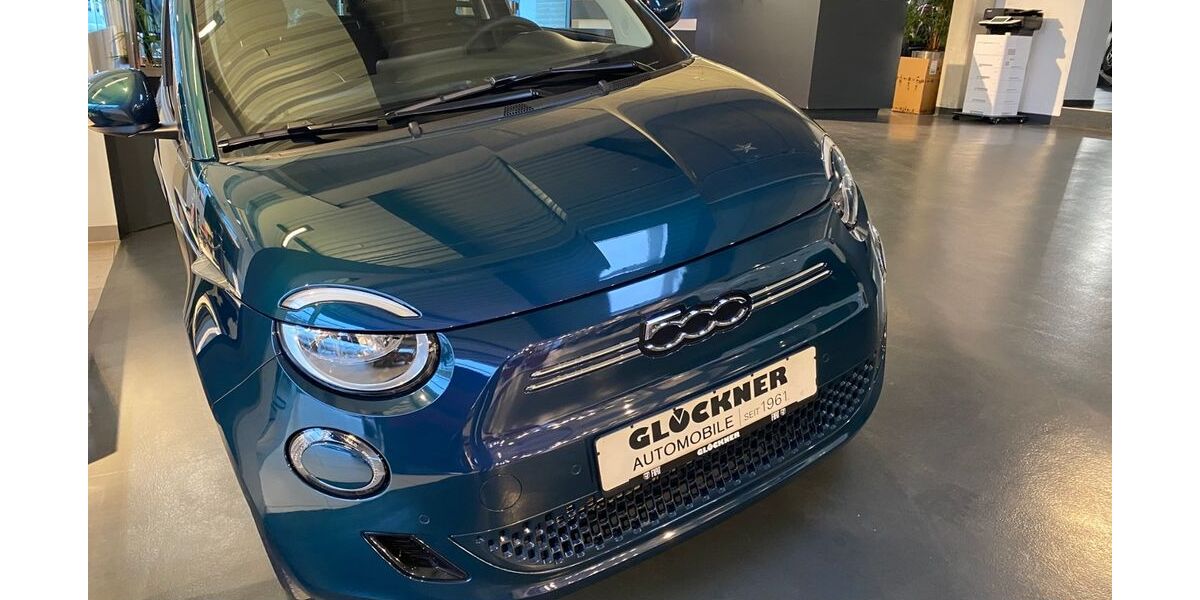 Fiat 500 5.853 km 26.990 &euro; Dresden 01109