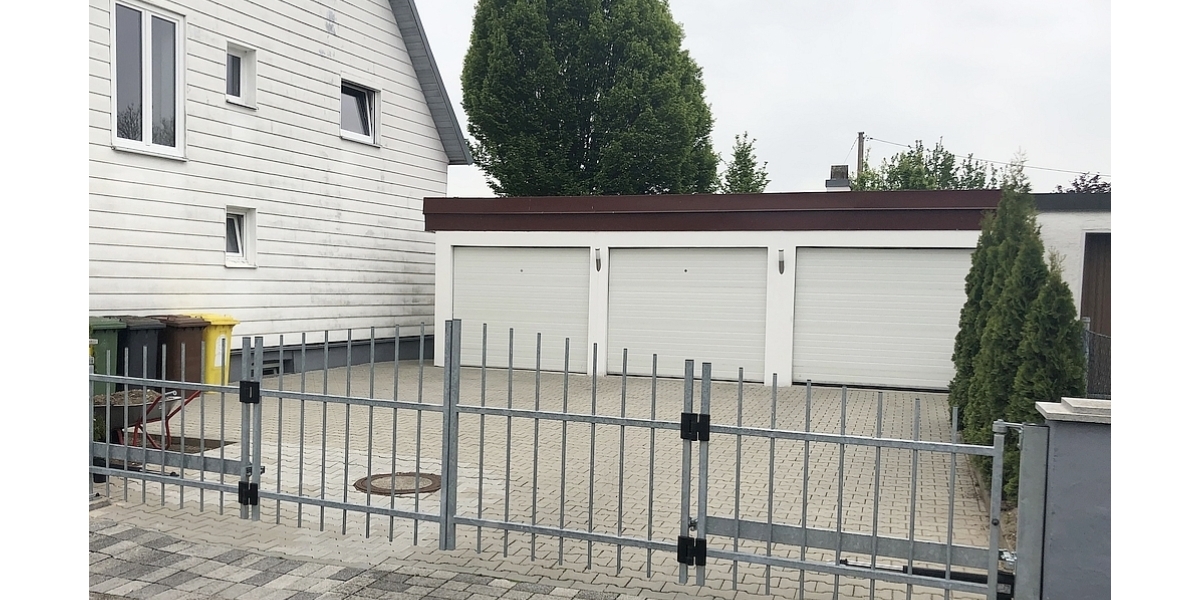 Großes 2-FH in A-Bärenkeller mit großzügigem Grundstück u. 3 Garagen zur Vermietung oder Selbstbezug - Zweifamilienhaus Augsburg / Bärenkeller Bärenkeller | Angebot:25867981