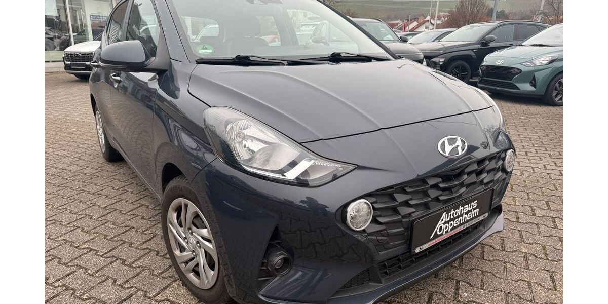 Hyundai i10 26.200 km 15.349 &euro; Oppenheim 55276