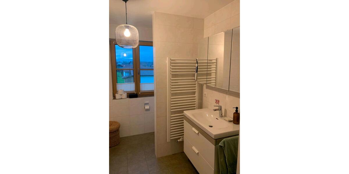 Etagenwohnung Schlehdorf Unterau - 4 Zimmer, 110 m&sup2;, 1.430&euro; | Angebot:26373950