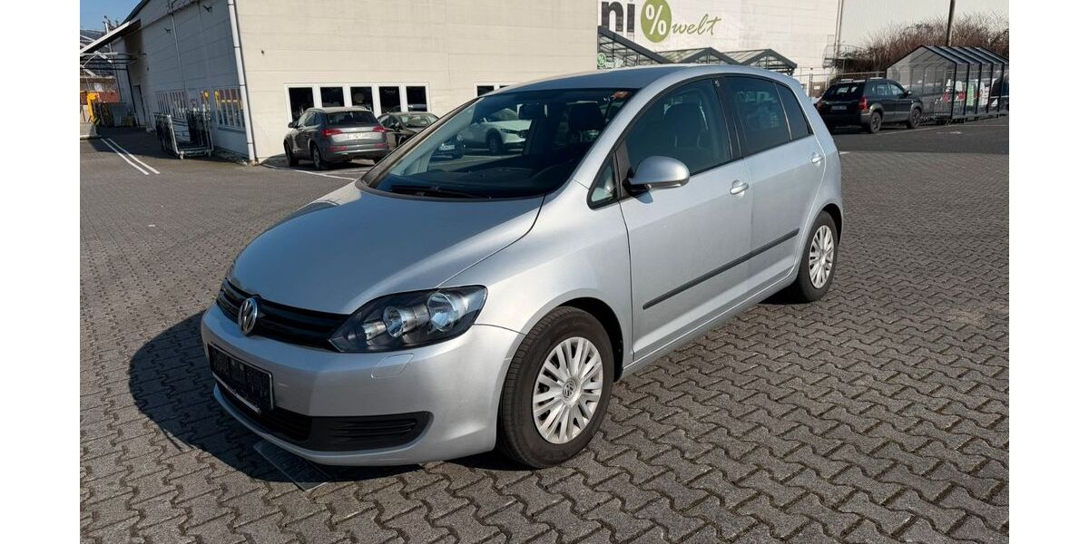 VW Golf 128.000 km 5.500 &euro; Diez 65582