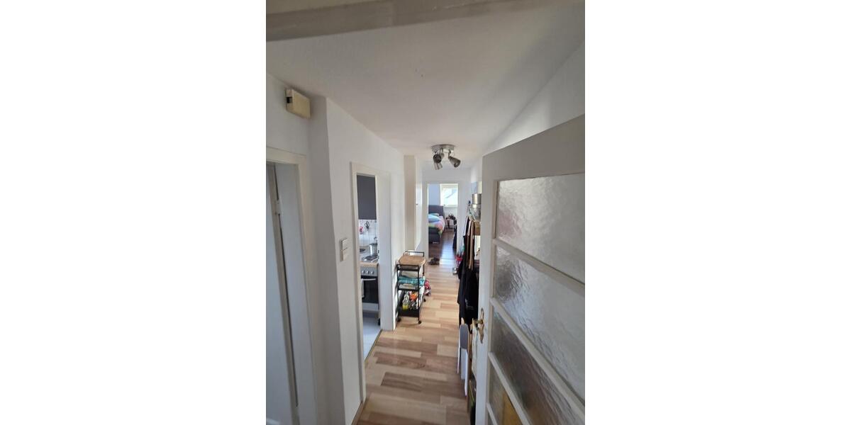 Dachgeschoßwohnung Stuttgart Degerloch - 3 Zimmer, 65 m&sup2;, 810&euro; | Angebot:24979832