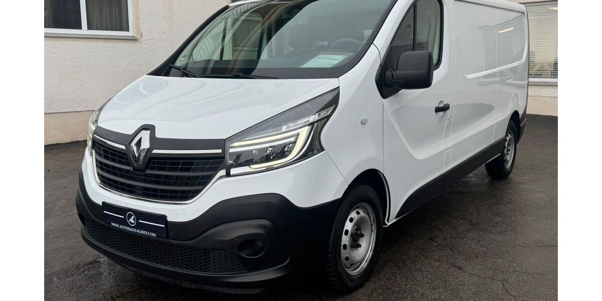 Renault Trafic 45.750 km 17.990 &euro; Willmering 93497