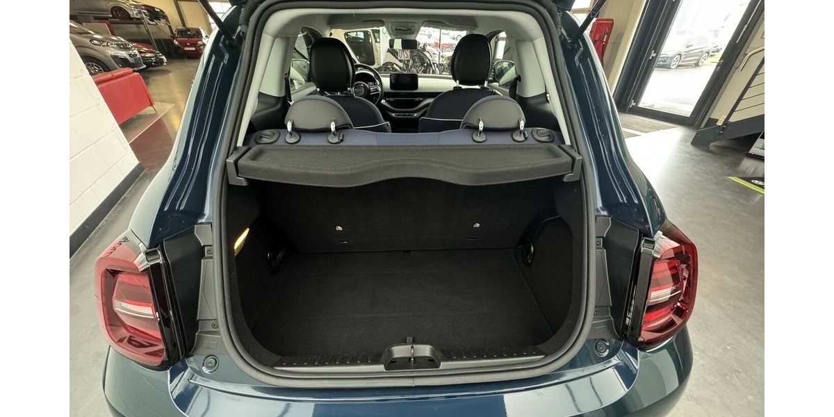 Fiat 500e Action 1. Hand Carplay 12.500 km 14.820 &euro; Lich 35423
