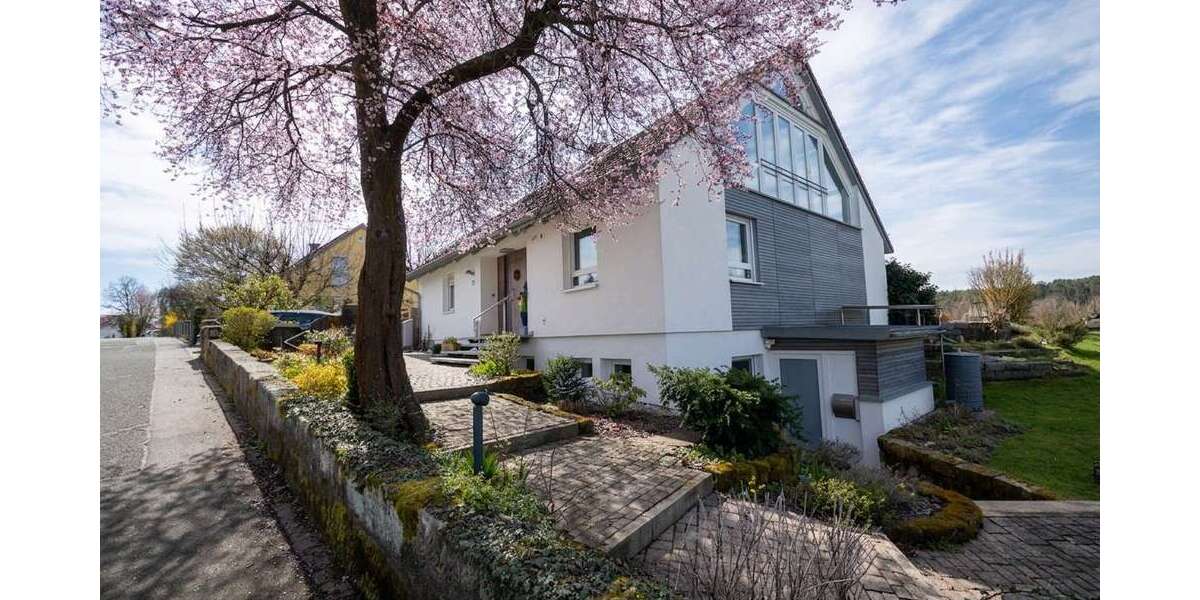 Einfamilienhaus Neunkirchen am Brand - 9 Zimmer, 225 m&sup2;, 1.190.000&euro; | Angebot:26884519
