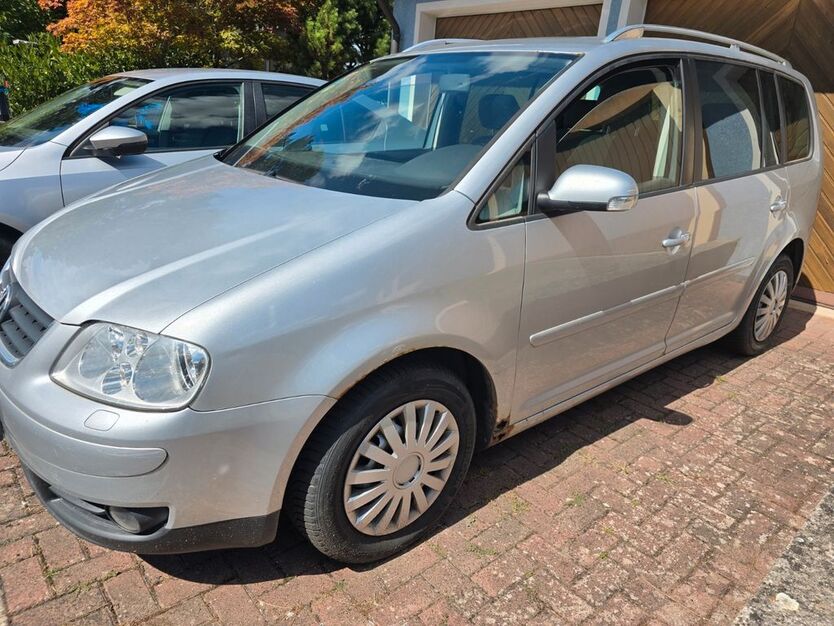 VW Touran 277.000 km 900 € Randersacker 97236
