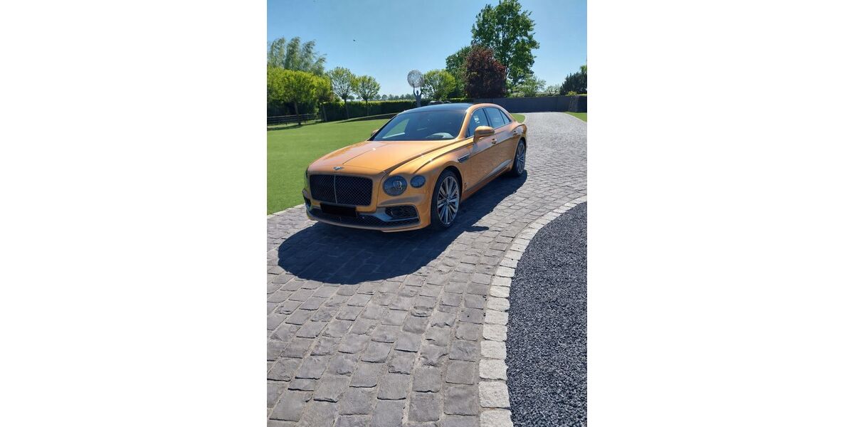 Bentley Flying Spur 15.900 km 224.900 &euro; München 81737