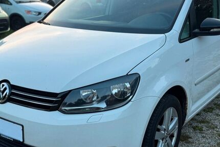 VW Touran 218.900 km 5.490 &euro; Mainburg 84048