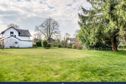Baugrundstück in zweiter Reihe für ein Einzelhaus in zentraler Lage von Stapelfeld!