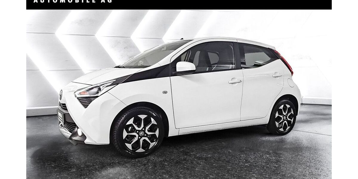 Toyota Aygo (X) 38.990 km 14.400 &euro; Berlin 12683