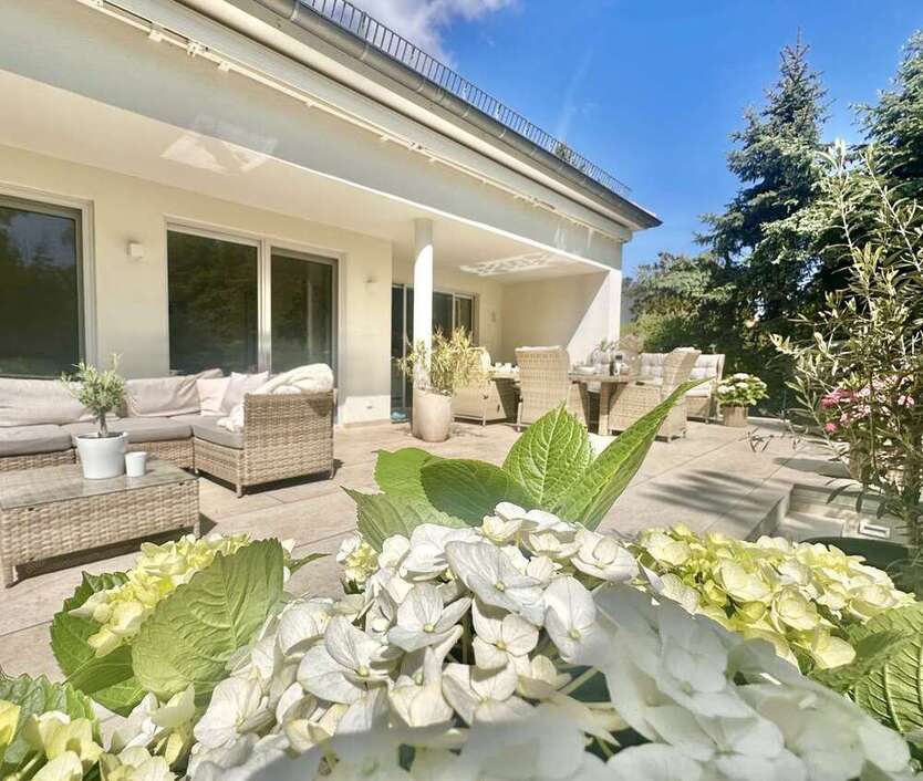Haus zum Kaufen in Dresden 1.785.000 € 252 m²